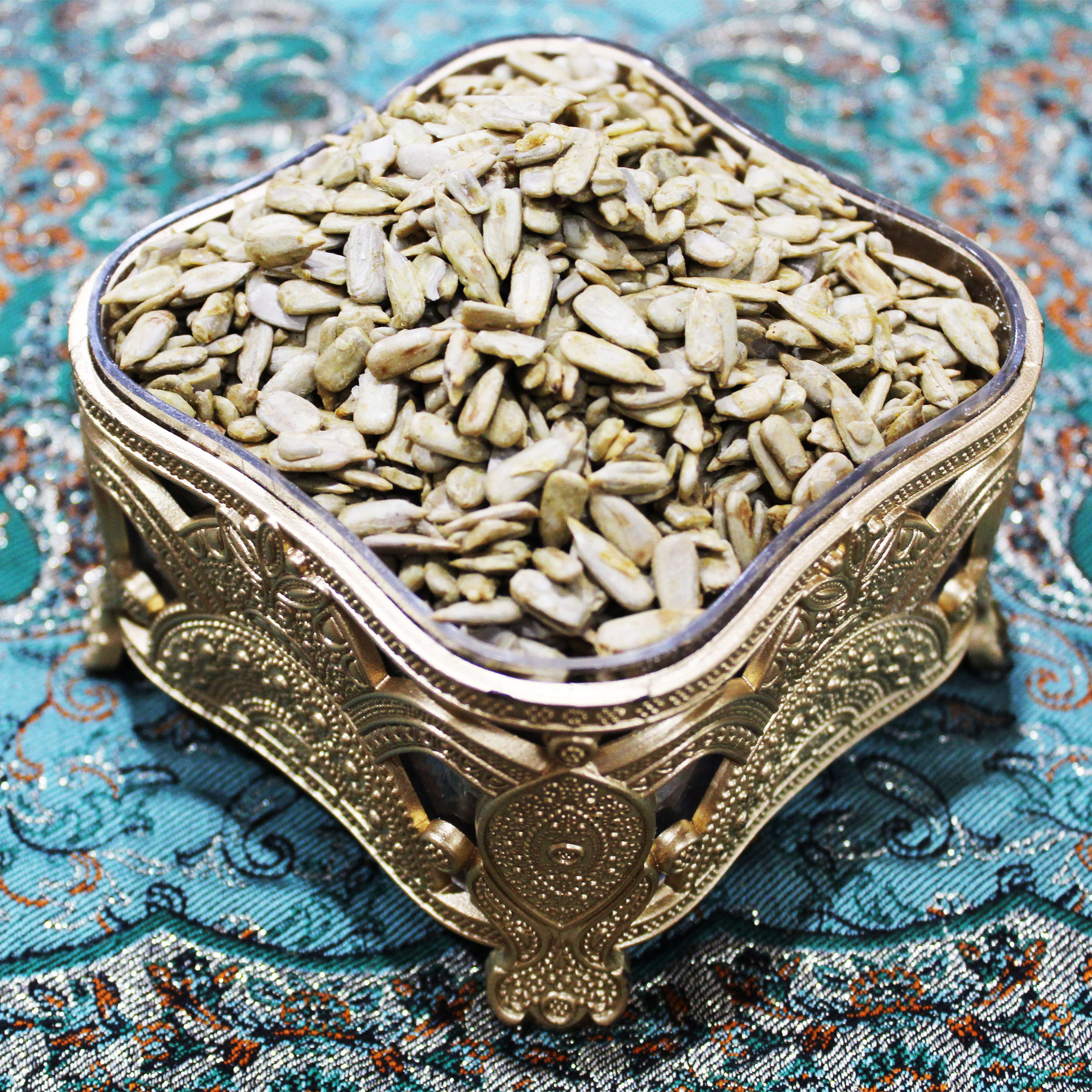 مغز تخمه طعم دار آفتابگردان گروه بازرگانی کمالی - 700 گرم