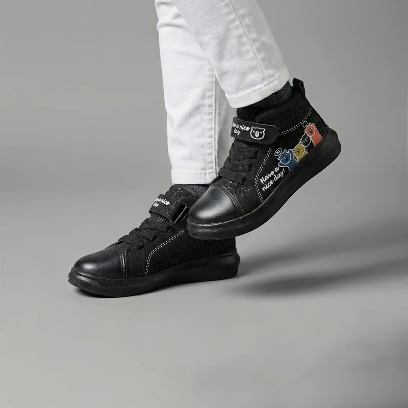 نیم بوت پسرانه مدل چسبی کد C-8136