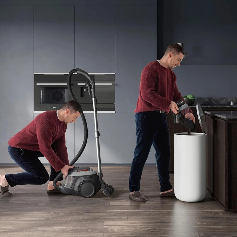 جاروبرقی آ ا گ مدل AL61H4SW