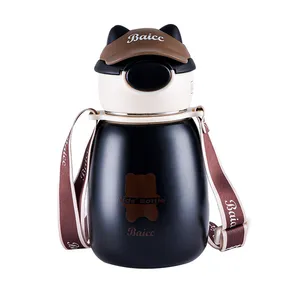 فلاسک کودک مدل safe drip طرح Mr hat bear گنجایش 0.5 لیتر