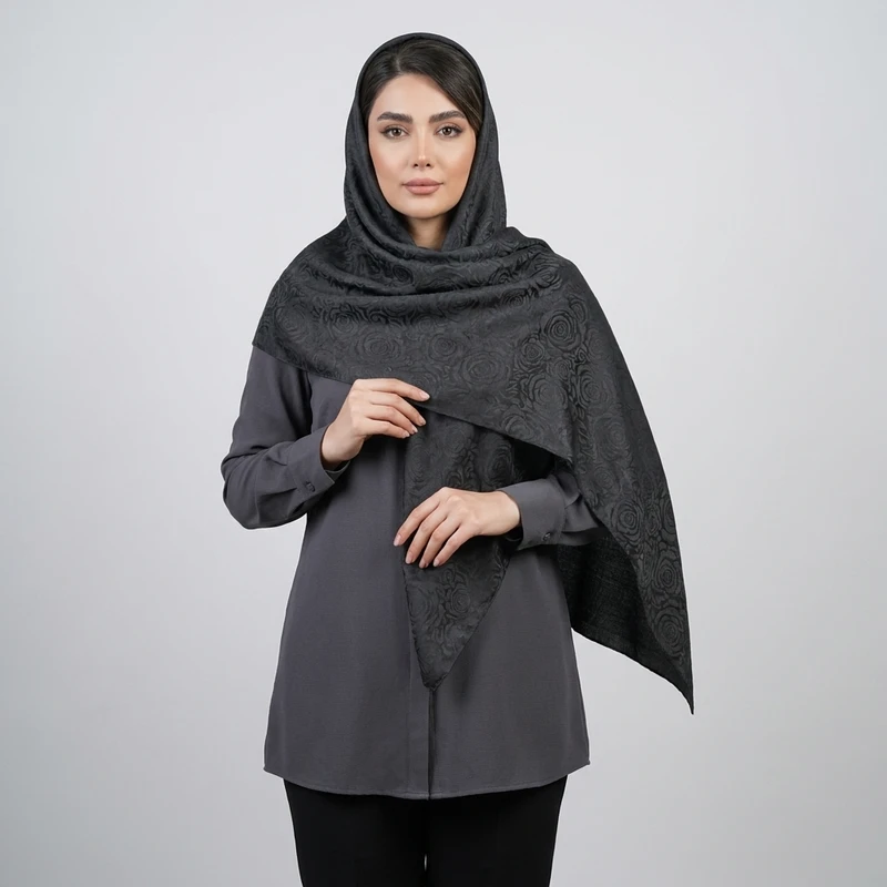 روسری زنانه مدل ژاکارد گل‌دار 140×140 سانتی‌متری