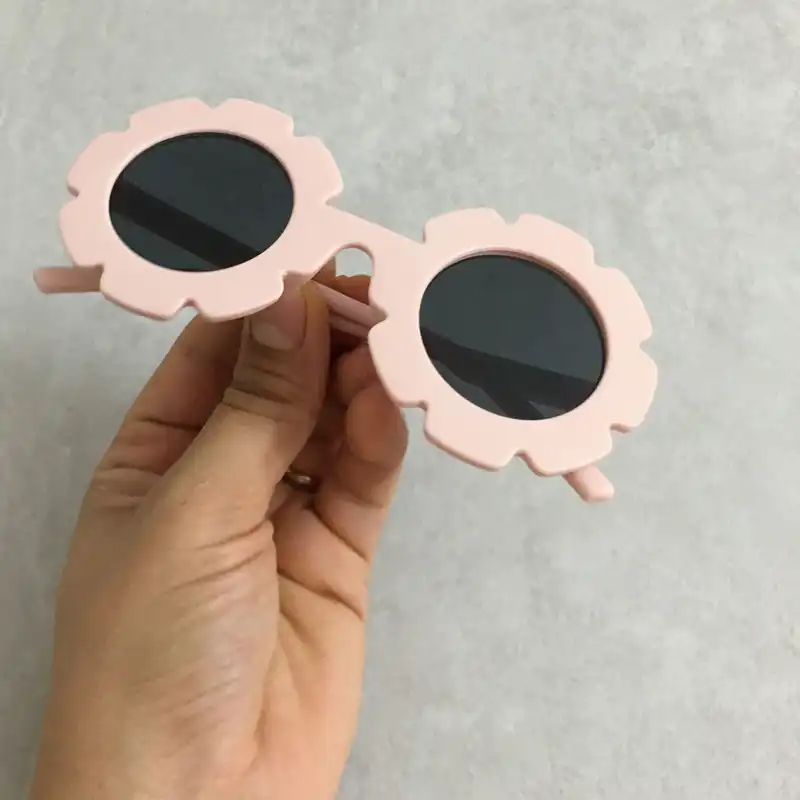 عینک آفتابی دخترانه مدل گل کد S - S 600