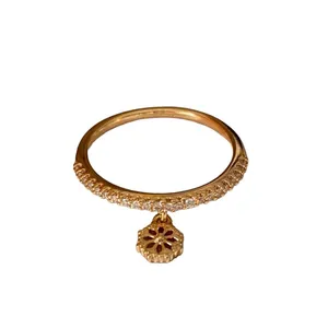 انگشتر زنانه ژوپینگ مدل حلقه نگینی اویز گل دار