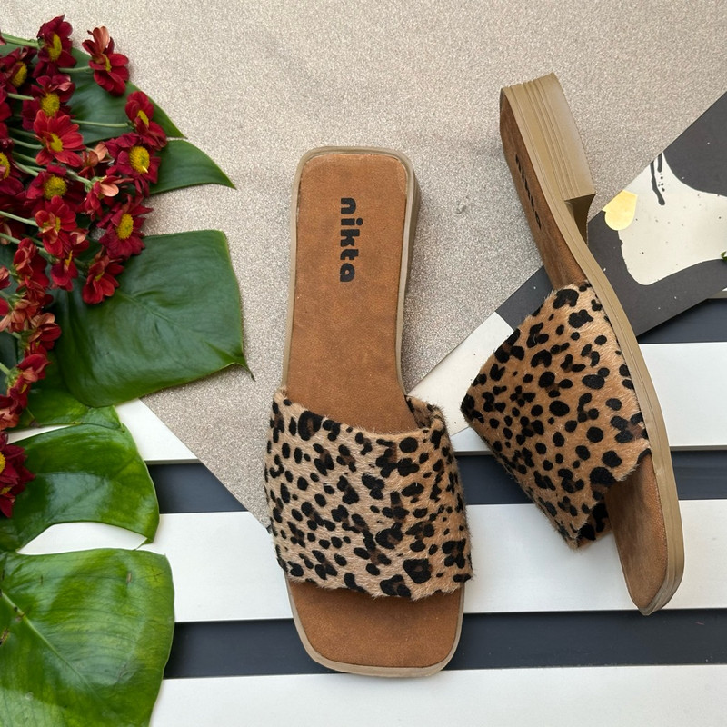 صندل زنانه نیکتا مدل پلنگی cr