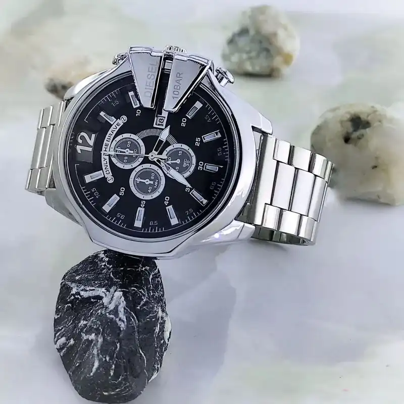 ساعت مچی عقربه‌ای مردانه مدل اسپرت شاخدار کد Dzl 3