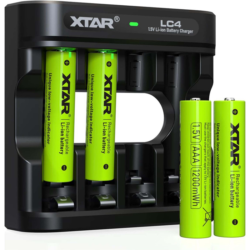 شارژر باتری اکستار مدل LC4 به همراه چهار عدد باتری قلم اکستار