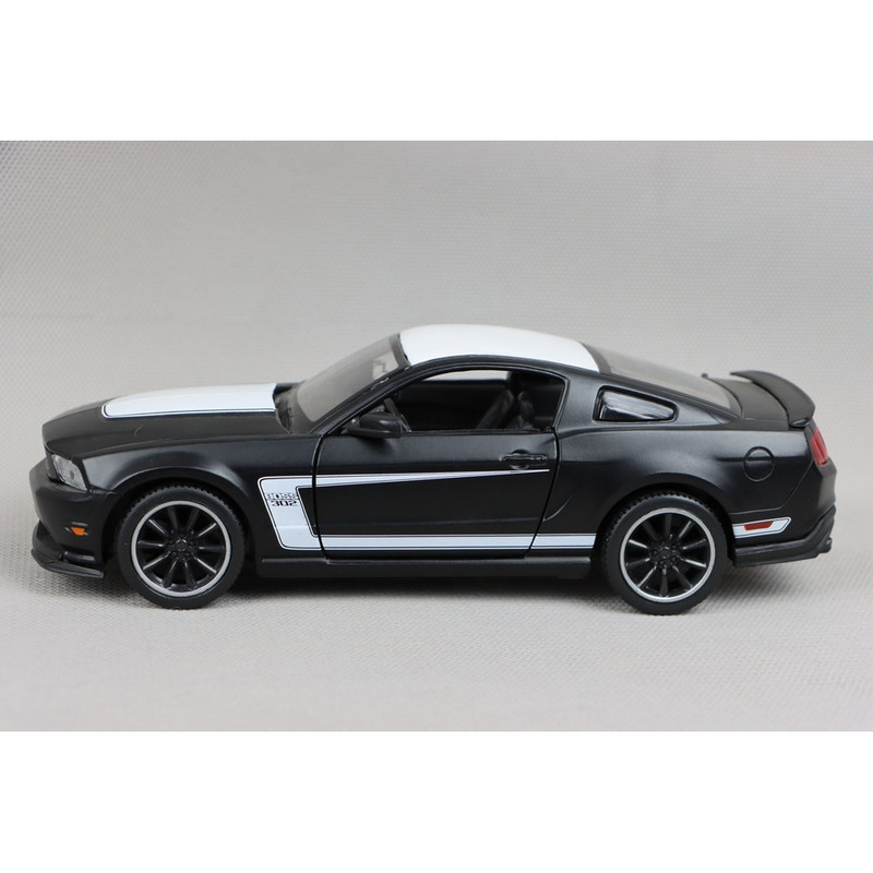 ماشین بازی مدل فورد موستانگ