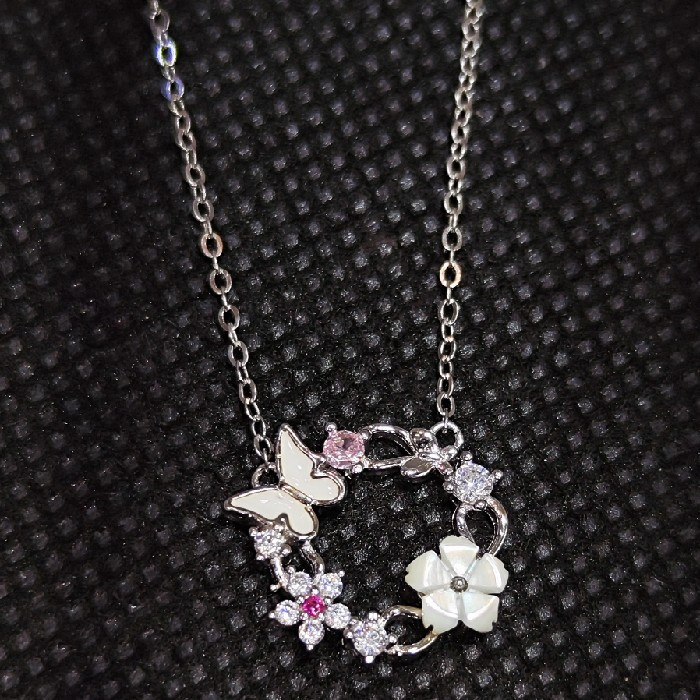 گردنبند نقره زنانه مدل فلاور سنگ برلیان کد 8855 گردنبند نقره زنانه مدل فلاور سنگ برلیان کد 8855