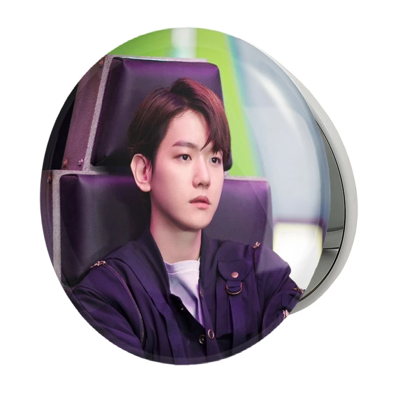 آینه جیبی خندالو طرح بکهیون گروه اکسو EXO مدل تاشو کد 16820 