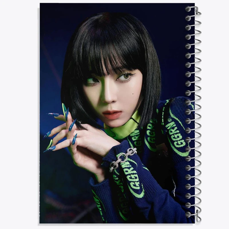 دفتر مشق 50 برگ خندالو مدل وینتر گروه آسپا Aespa  کد 12483