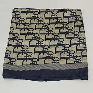 شال زنانه دیور مدل silk00