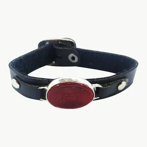 دستبند مردانه سلین کالا مدل عقیق خطی ce-As201