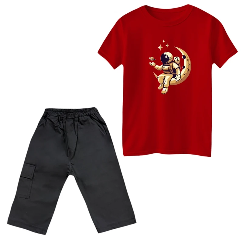ست تی‌شرت و شلوارک پسرانه مدل فضانورد و ماه رنگ قرمز