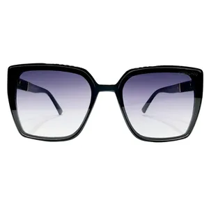 عینک آفتابی زنانه جیمی چو مدل JC1001blpu