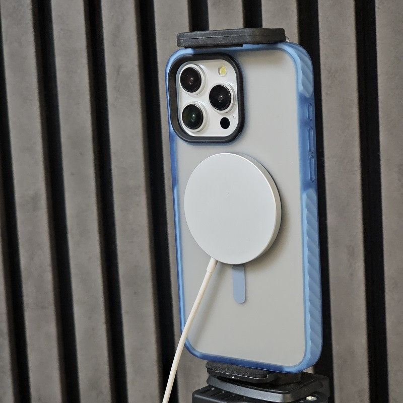 کاور فشن مدل مگ سیف مناسب برای گوشی موبایل اپل Iphone 15promax به همراه محافظ لنز