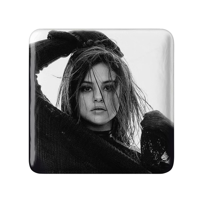 مگنت خندالو طرح سلنا گومز کد 2723 
