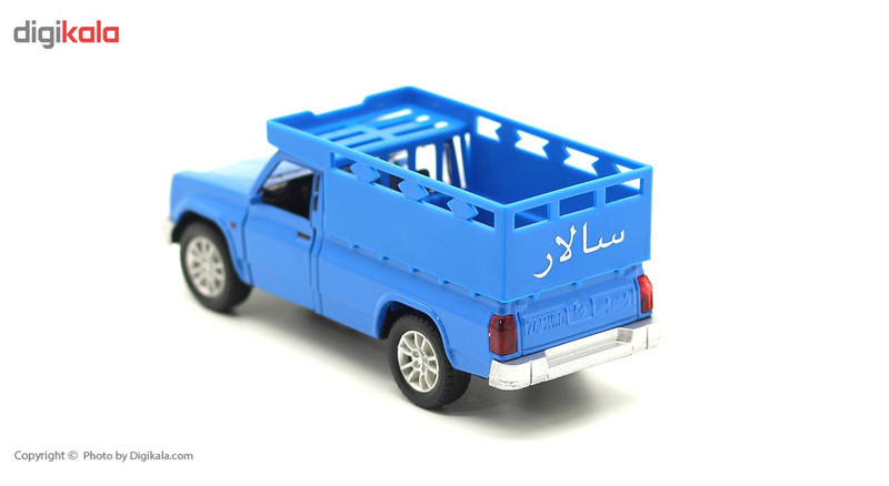 ماشین بازی مدل Nissan