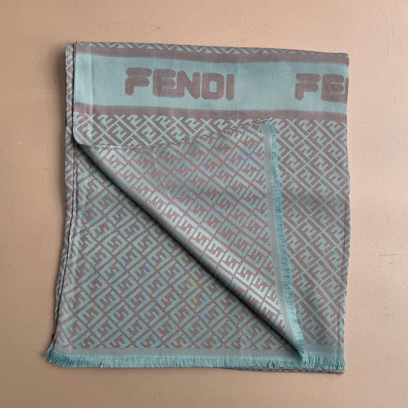 شال زنانه مدل نخ ژاکارد هایلایتی نرم و سبک