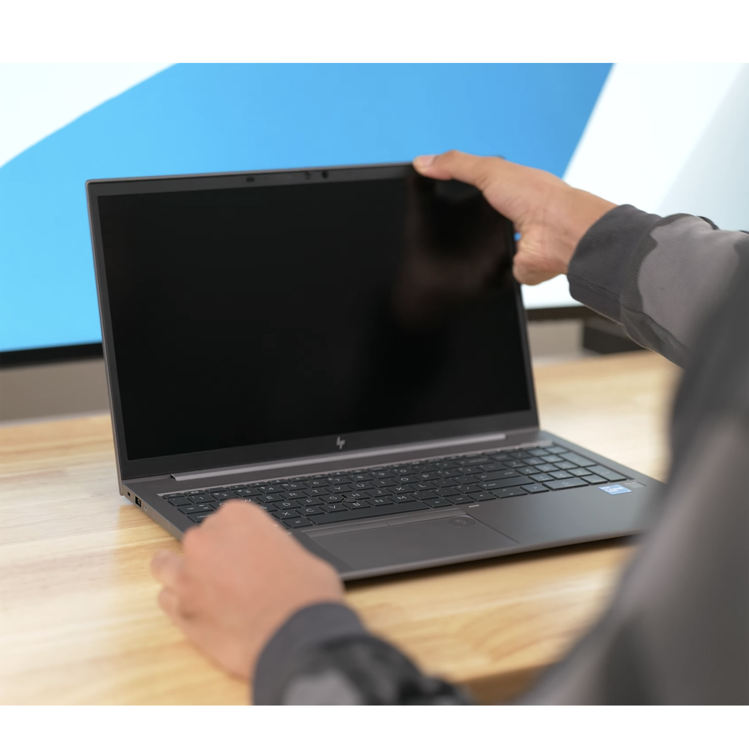 لپ تاپ 15.6 اینچی اچپی مدل ZBook Firefly 15 G8 Mobile Workstation-D لپ تاپ 15.6 اینچی اچپی مدل ZBook Firefly 15 G8 Mobile Workstation-D