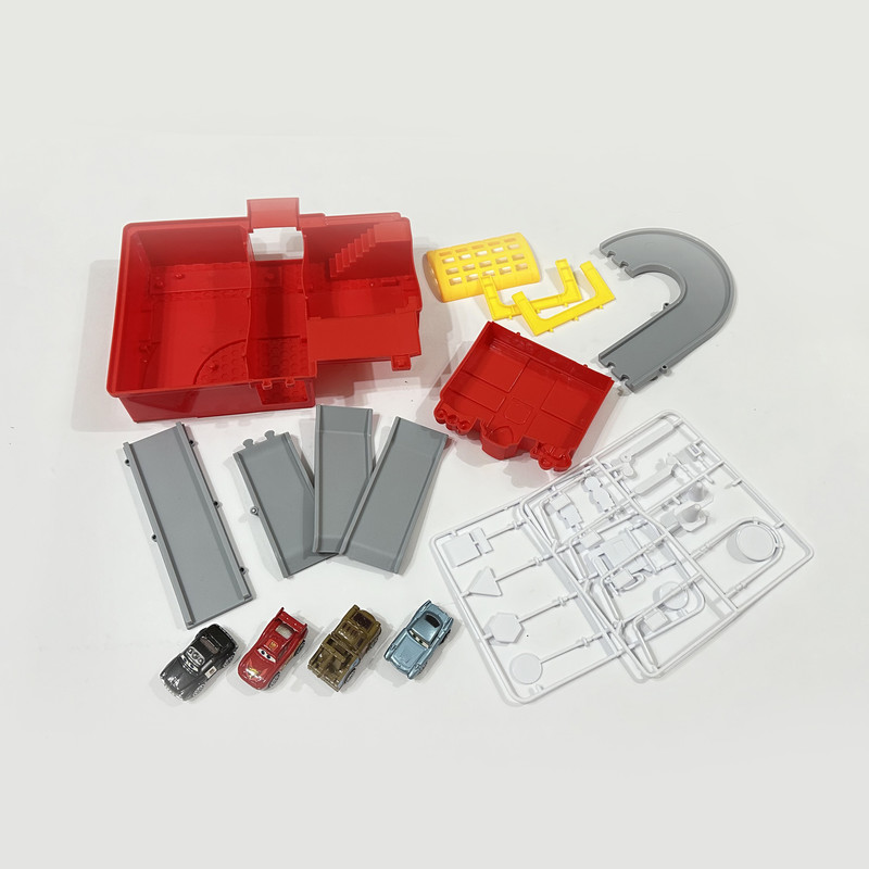 کیت ماشین بازی طرح پارکینگ مک کویین مدل 8801