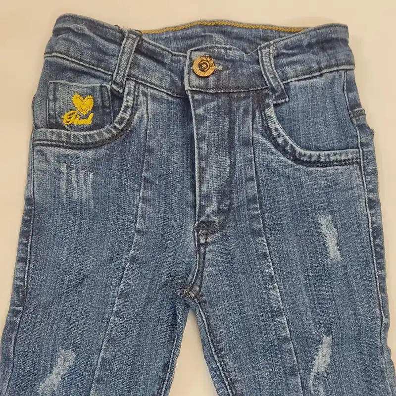 شلوار جین دخترانه مدل دمپا چاکدار Art 564