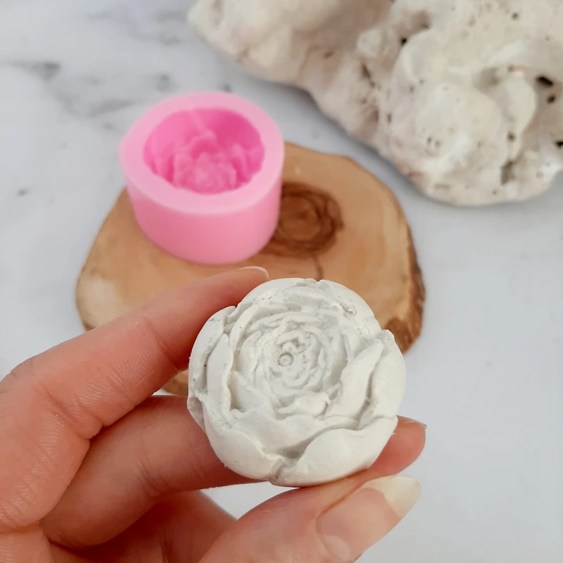 عکس شماره 3 : قالب شمع مدل گل پیونی وارمری