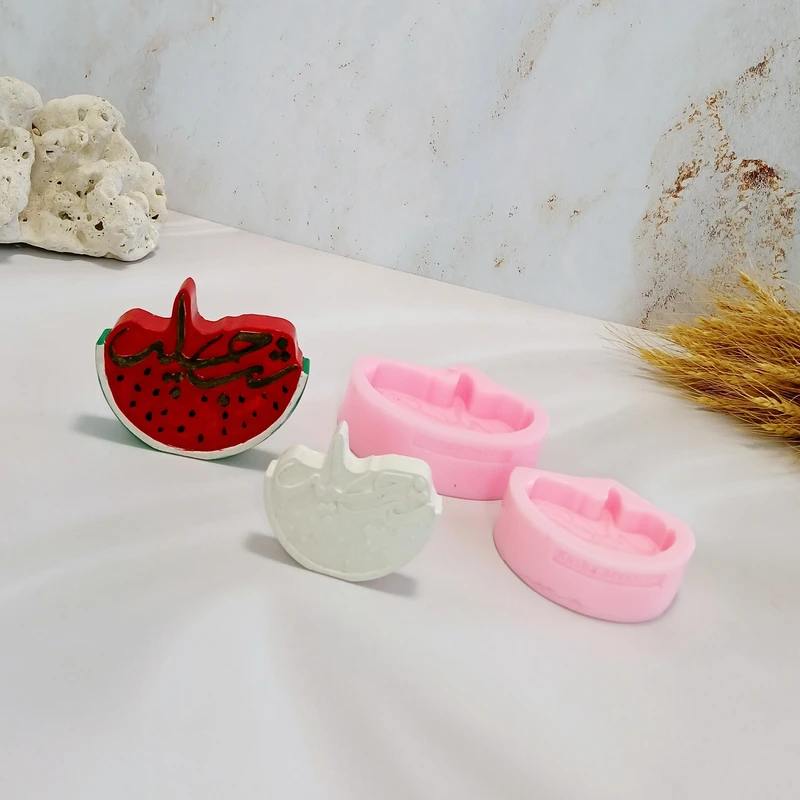 عکس شماره 4 : قالب شمع کوشا اکسسوری مدل هندوانه شب چله مجموعه 2 عددی