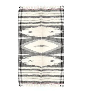 جاجیم دستبافت سه متری طرح قشقایی کد 01