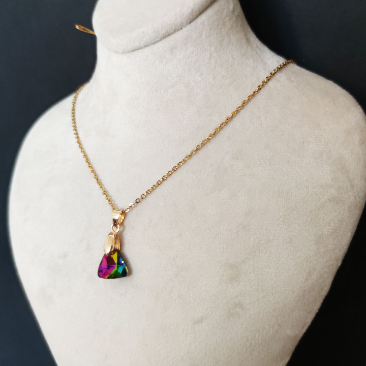 گردنبند دخترانه مدل نگین دار keek201