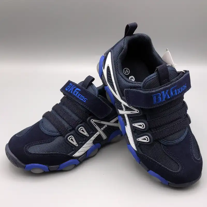 کفش پیاده روی بی کی جی کیدز مدل چراغ دار کد 410