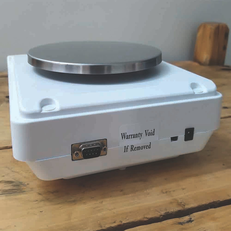 ترازو آزمایشگاهی دی اَند تی مدل ES 3200 B