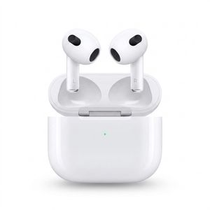 هدفون بلوتوثی اپل مدل AirPods 3 با نویز کنسلینگ میکروفون (ENC)، درگاه شارژ لایتنینگ، دارای سنسور تشخیص پوست و پشتیبانی از فرمان لمسی، مقاوم در برابر رطوبت و عرق