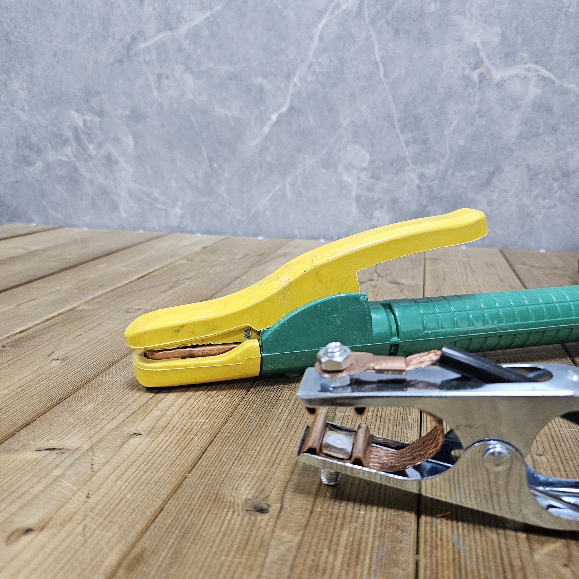 اینورتر جوشکاری 950 آمپر صنعتی باس مدل life_style