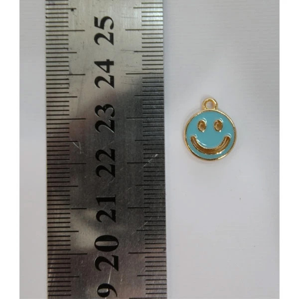 آویز گردنبند دخترانه مدل استیکر خندان کد 101 بسته 5 عددی آویز گردنبند دخترانه مدل استیکر خندان کد 101 بسته 5 عددی