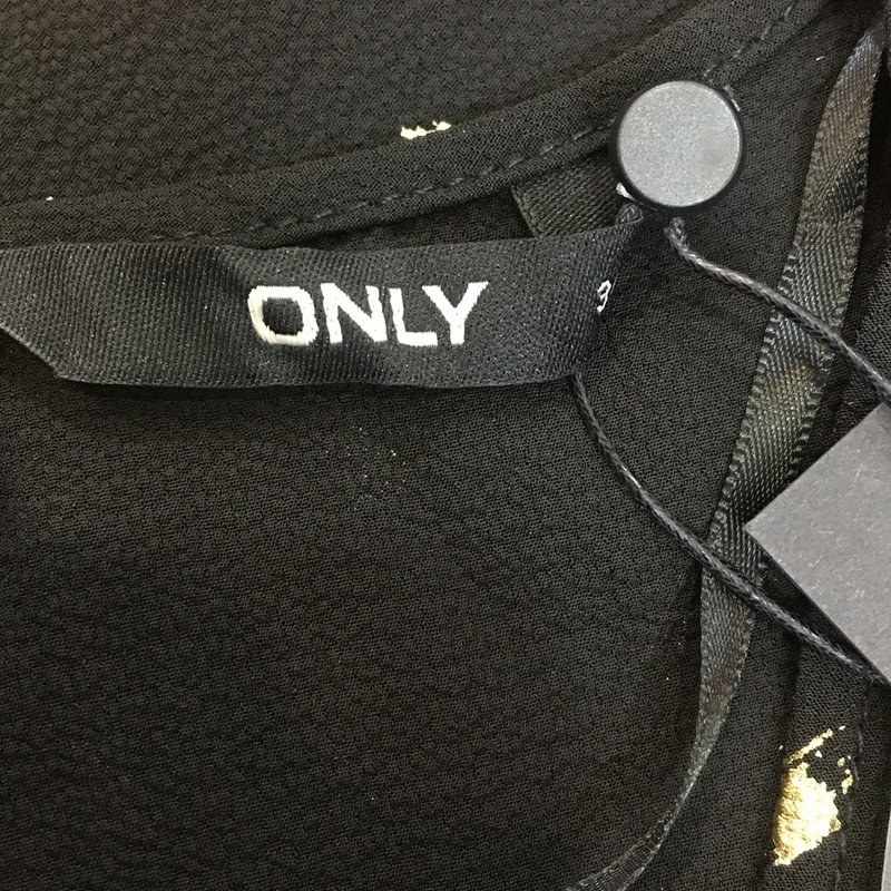 بلوز زنانه اونلی مدل 5714