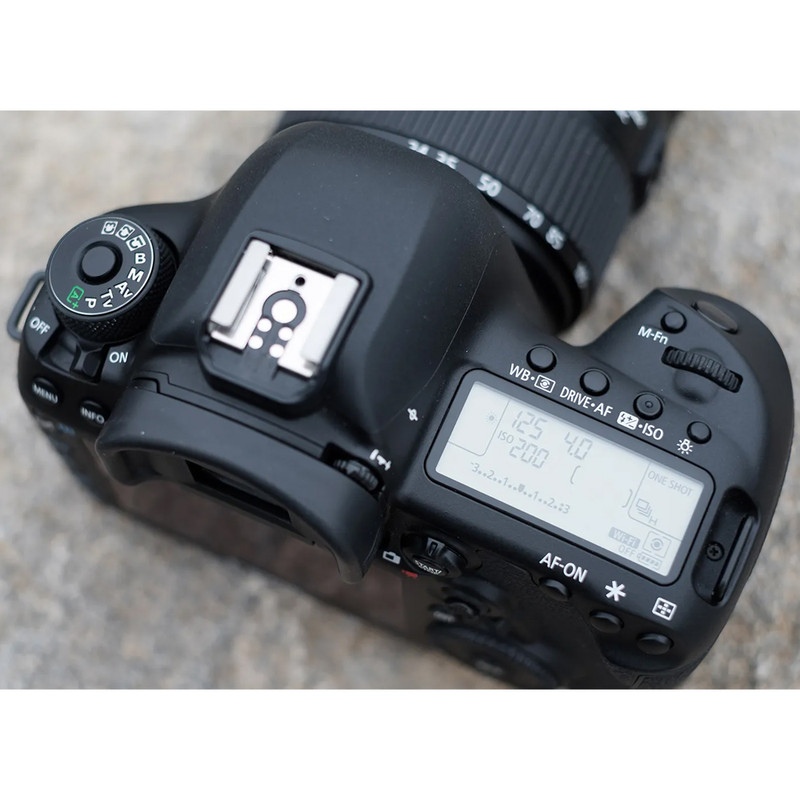 دوربین دیجیتال کانن مدل EOS 5D Mark IV به همراه لنز 24-105 میلی متر F4 L IS II