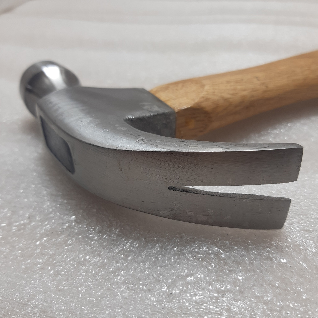 چکش وی سی مدل wood وزن 250 گرم چکش وی سی مدل wood وزن 250 گرم