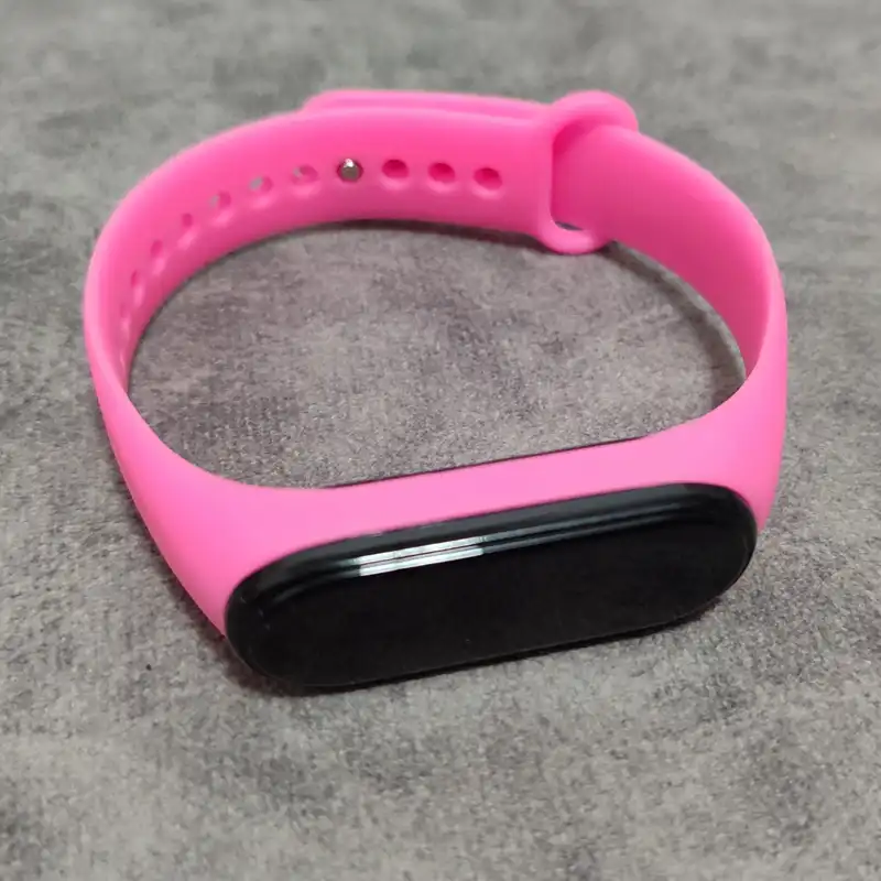 ساعت مچی دیجیتال مدل بند سیلیکونی کد 017