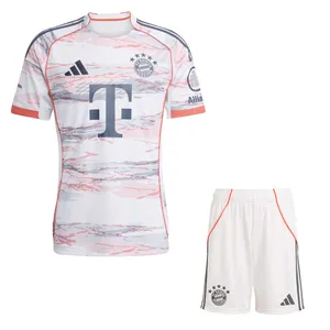 ست تی‌شرت آستین کوتاه و شلوارک ورزشی مردانه مدل بایرن مونیخ Away 2026