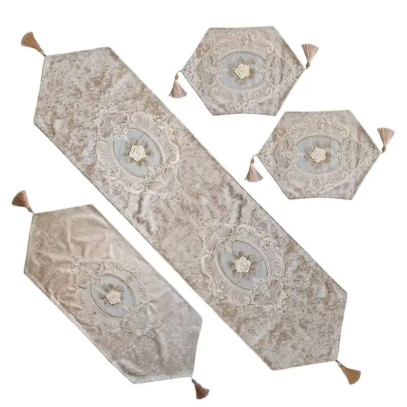 ست رومیزی 4 تکه صفاهوم مدل مخمل گل برجسته