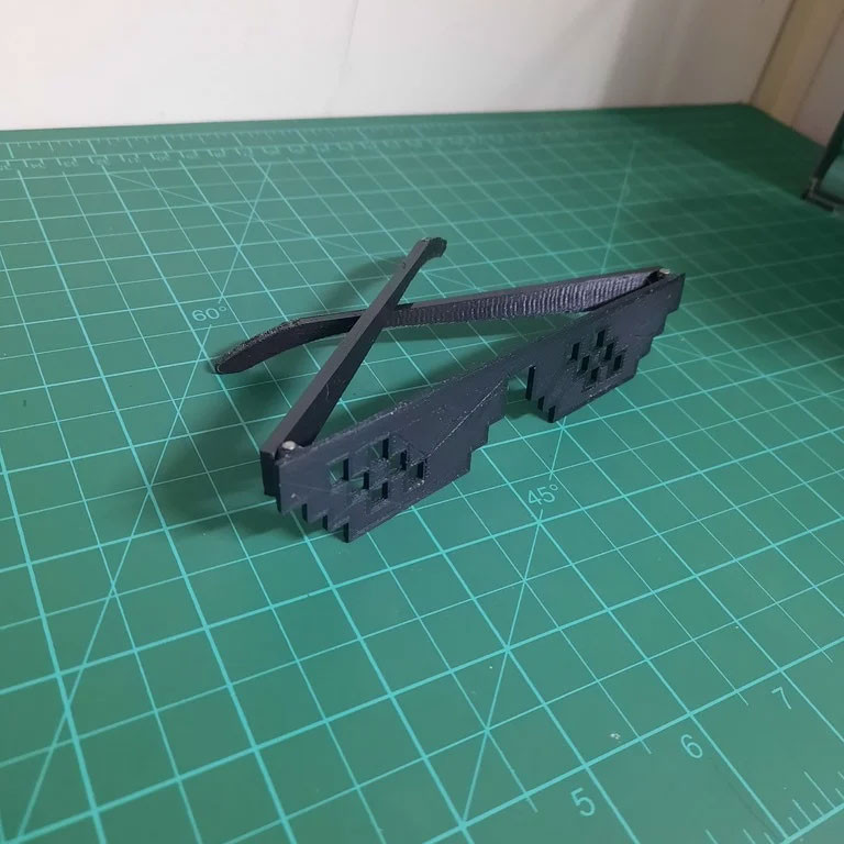 عینک تزیینی مدل ThugLife001