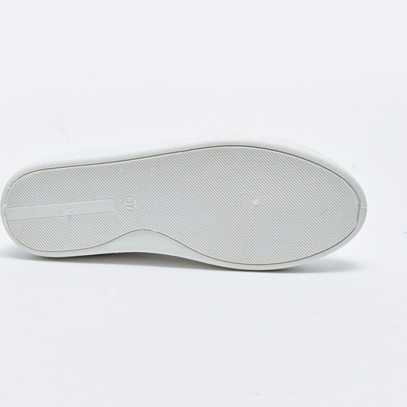 کفش روزمره زنانه ال سی وایکیکی مدل استپ دار