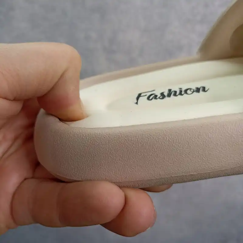 دمپایی زنانه مدل نفس طبی کد 1526-CR