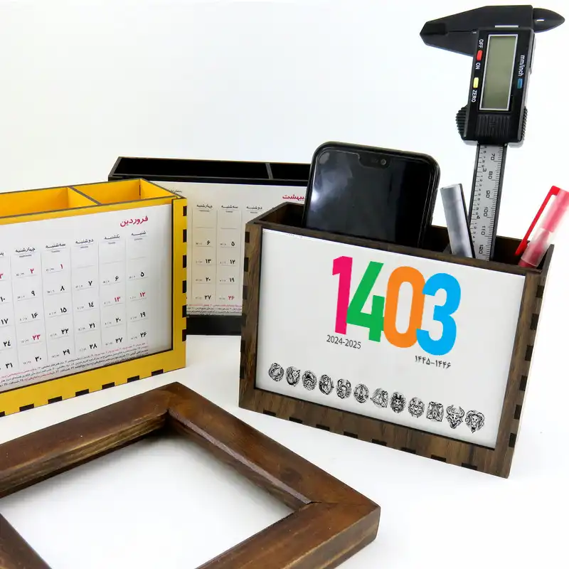 تقویم رومیزی سال 1403 مدل چوبی