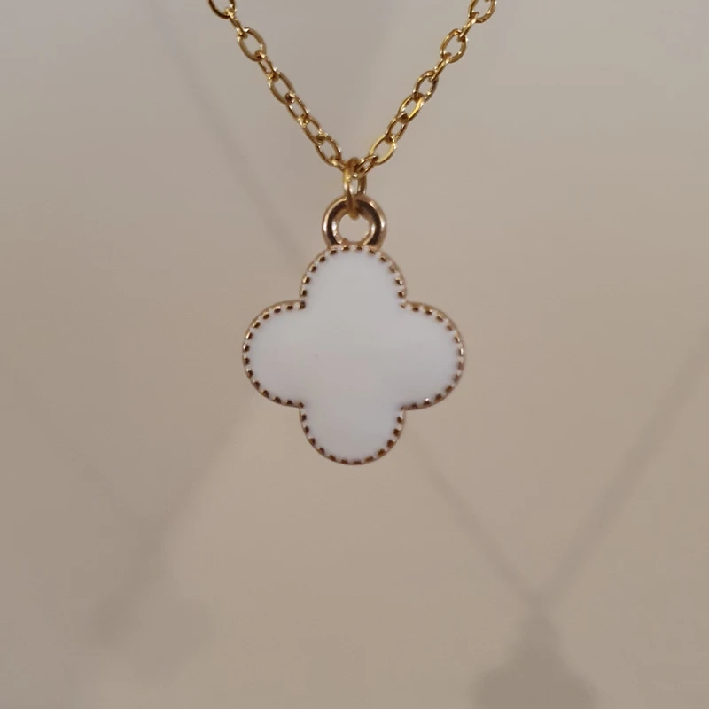 عکس شماره 10 : گردنبند زنانه مدل ونکلیف