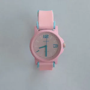 ساعت مچی عقربه ای والار مدل soo-k-107