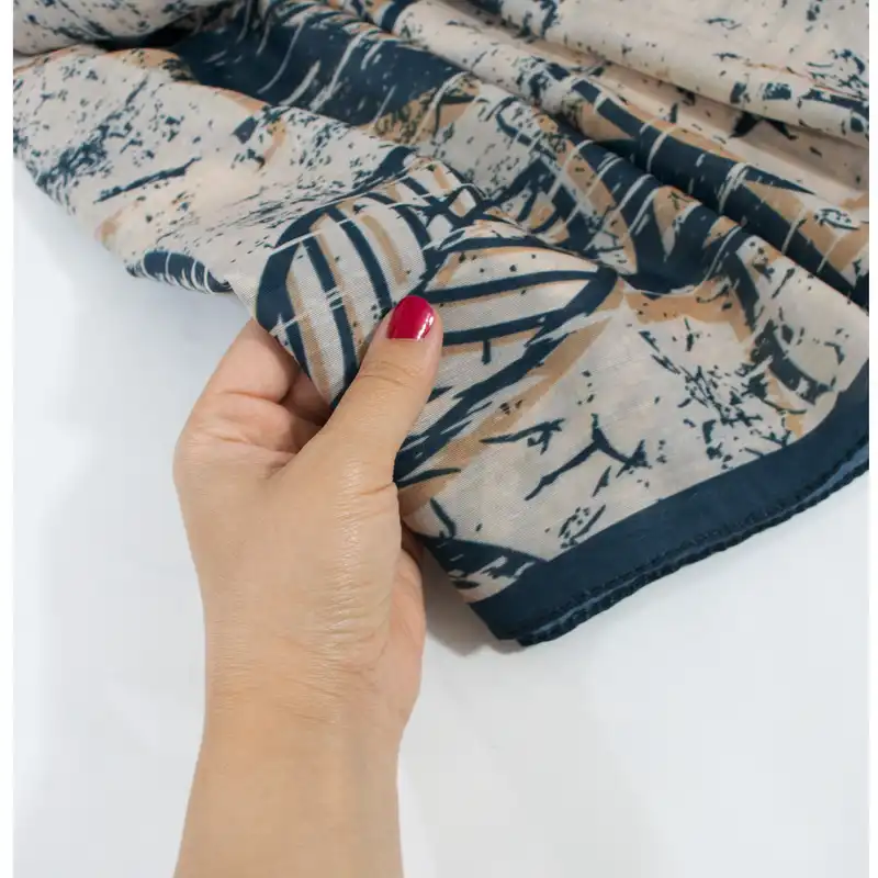 شال زنانه مدل نخی مزونی طرح برگ کد ana-2320