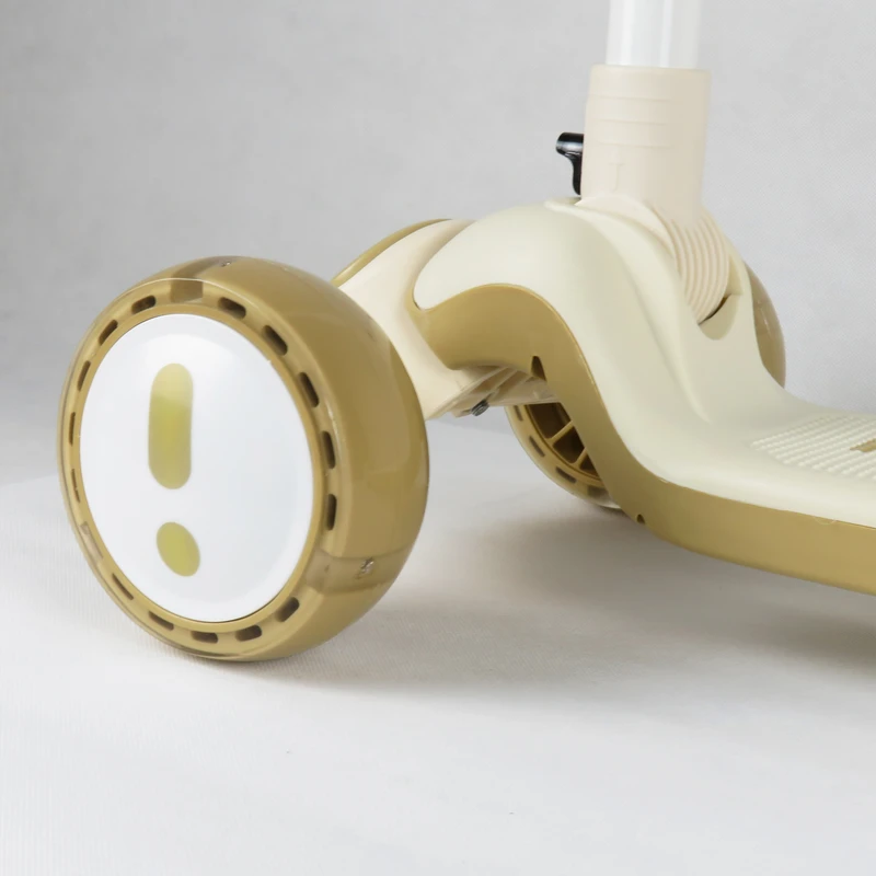 عکس شماره 16 : اسکوتر اسکوتر مدل zjg-608 کد 1896 ظرفیت وزنی 60 کیلوگرم