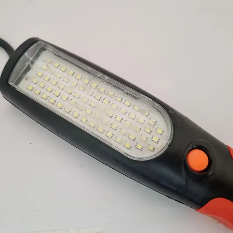 چراغ سیار ال ای دی خودرو پرو کد P-R-O-00369