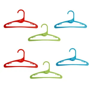 چوب لباس نوزادی مادرکر کد rgb  مجموعه 6 عددی
